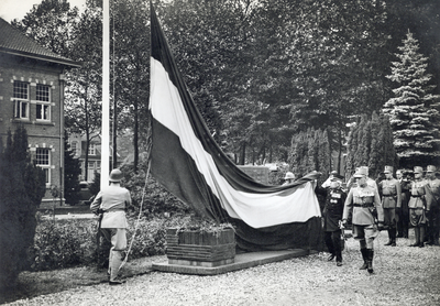 406150 Afbeelding van de onthulling van het monument voor de dragers van de militaire Willems-Orde bij het wapen der ...